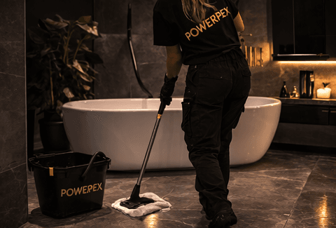 Renhold av vask og baderom 6 utført av Powerpex Service AS
