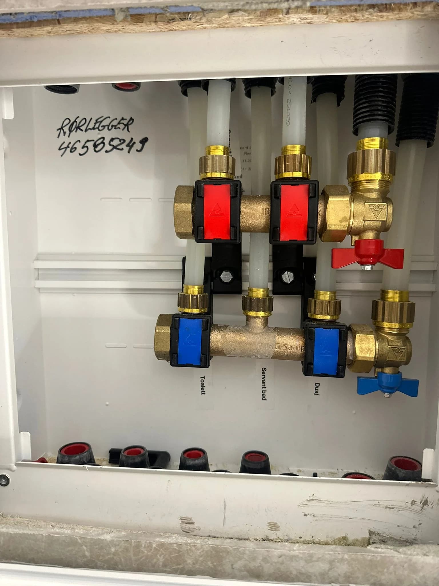 Rørleggerarbeid 4 utført av Powerpex Service AS